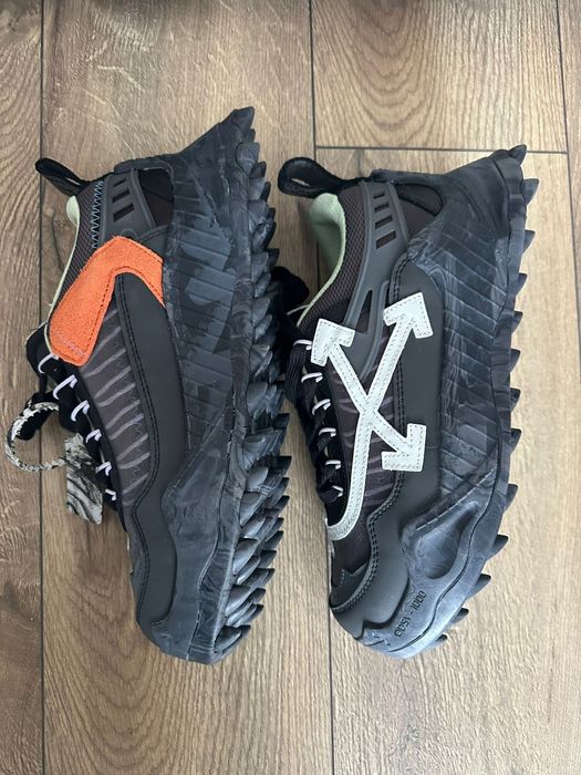 Vand Off-White Odsy 1000