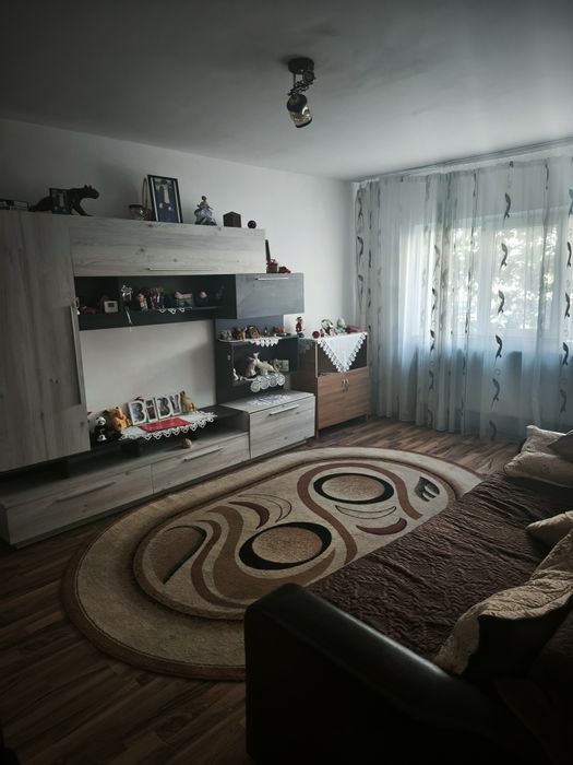Apartament 2 camere Titu