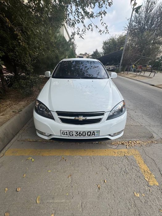 Lacetti 2013 SROCHNO