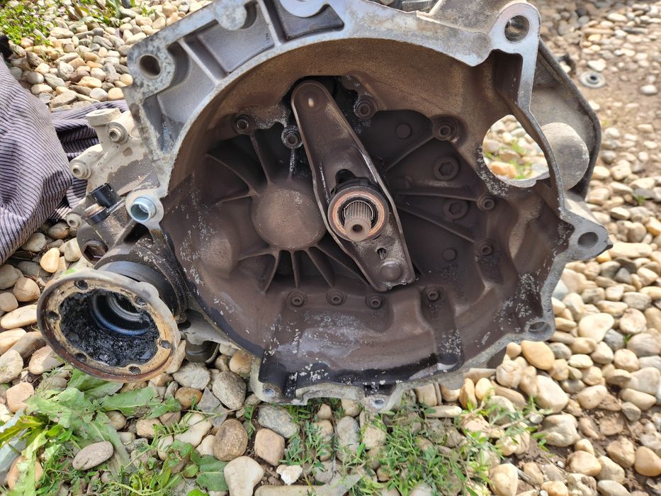 Vand  cutie  viteza  manuala  Skoda Fabia  1.2 benzina