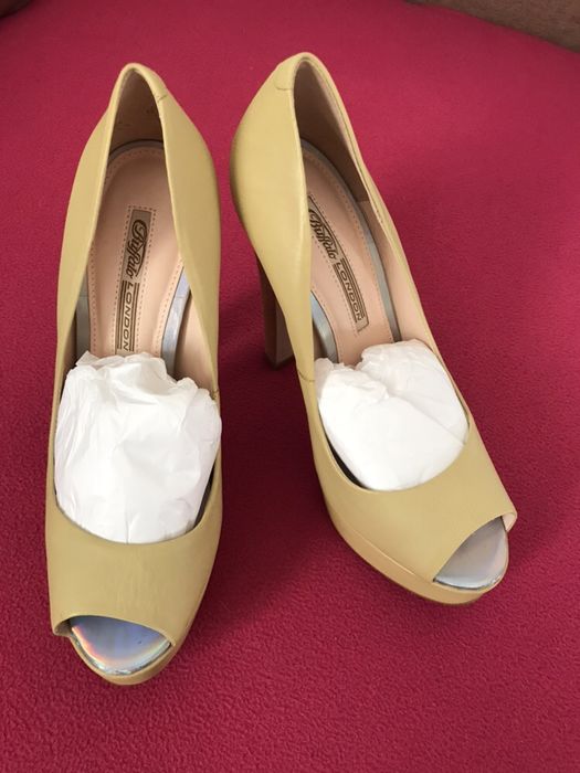 Pantofi Buffalo London