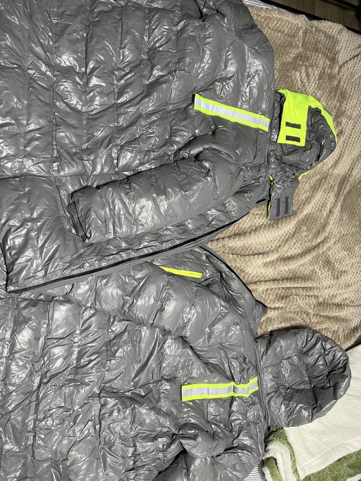 Продаю куртки обе качественные и хорошые