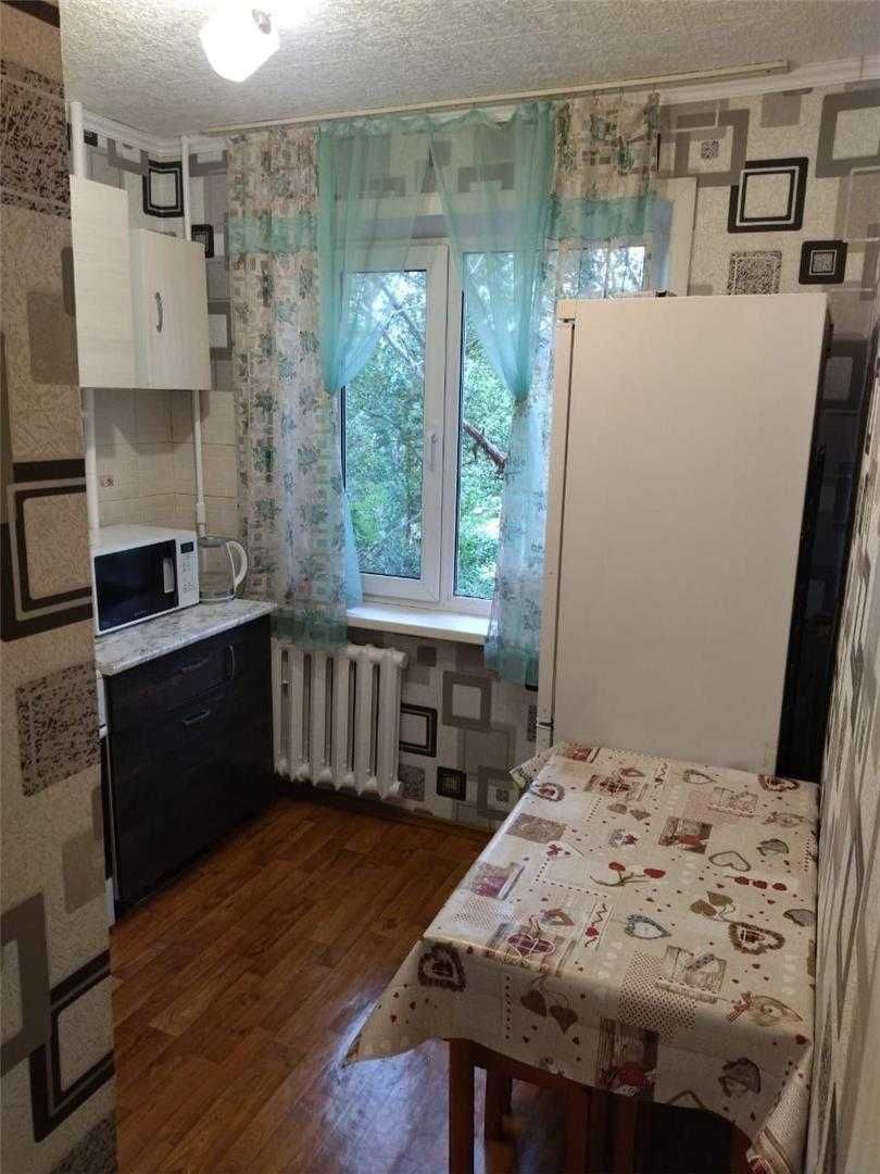 Продаю 2-комнатную квартиру на Ержанова