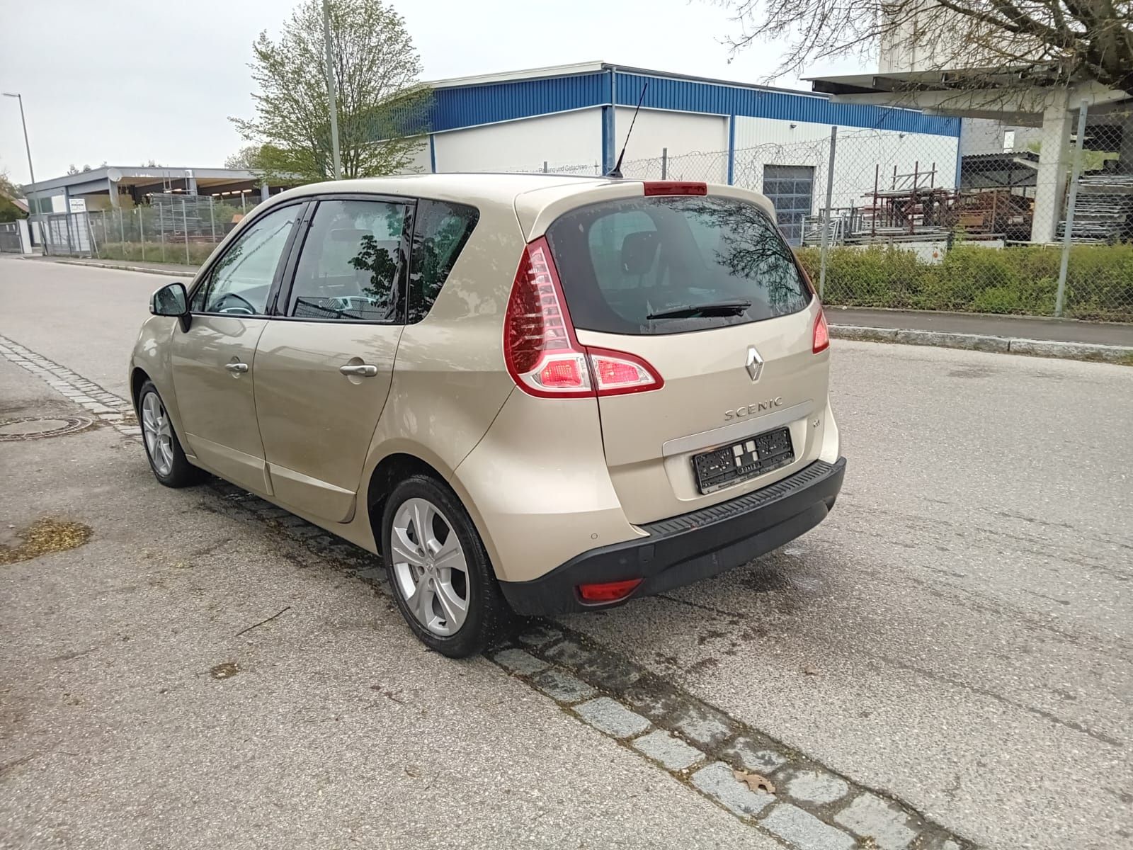 Vând Renault scenic lll 2010