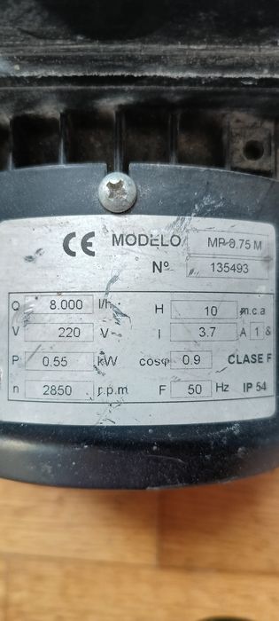 Vând motor electric 220v
