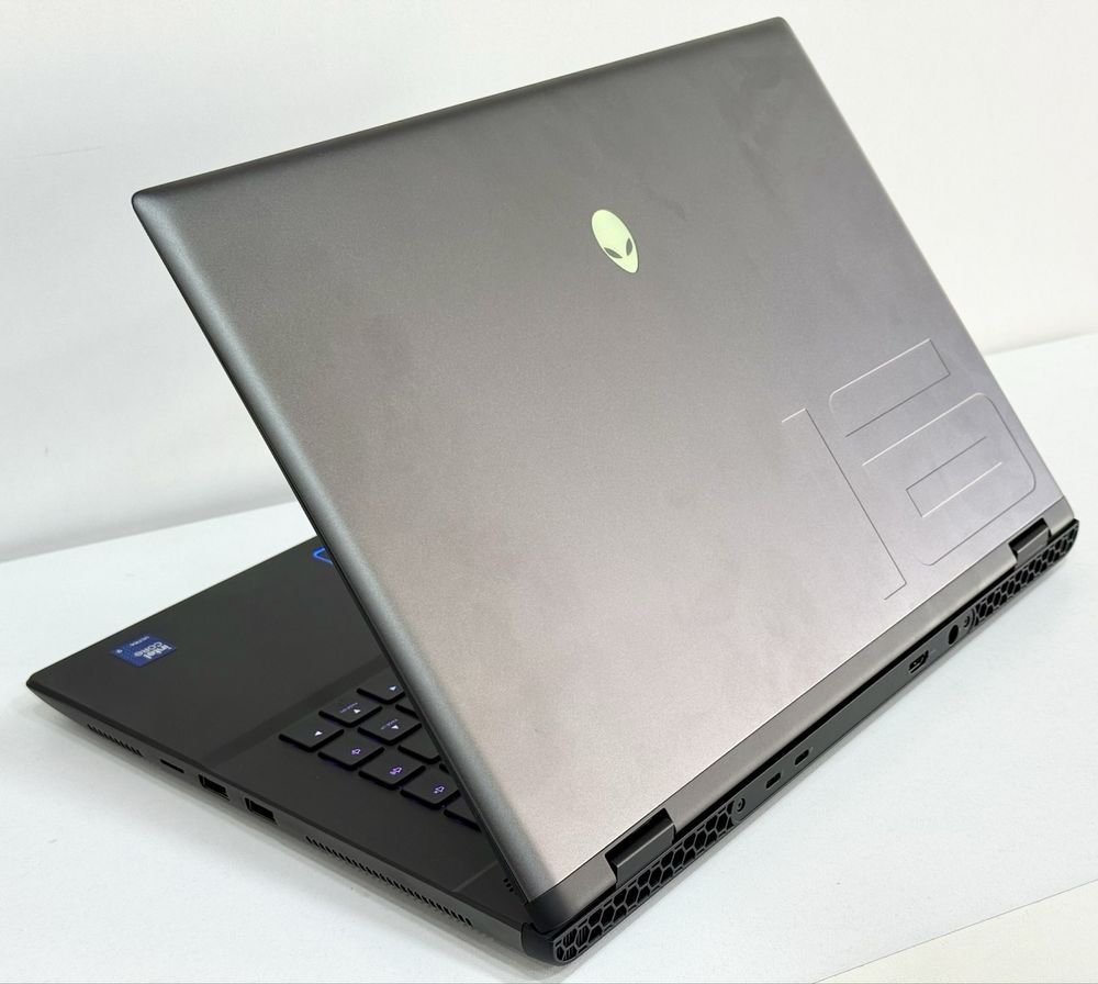 Gaming Alienware Ultra 9 185H RTX4060 240Hz 2.5K WQXGA 16 RGB Laptop