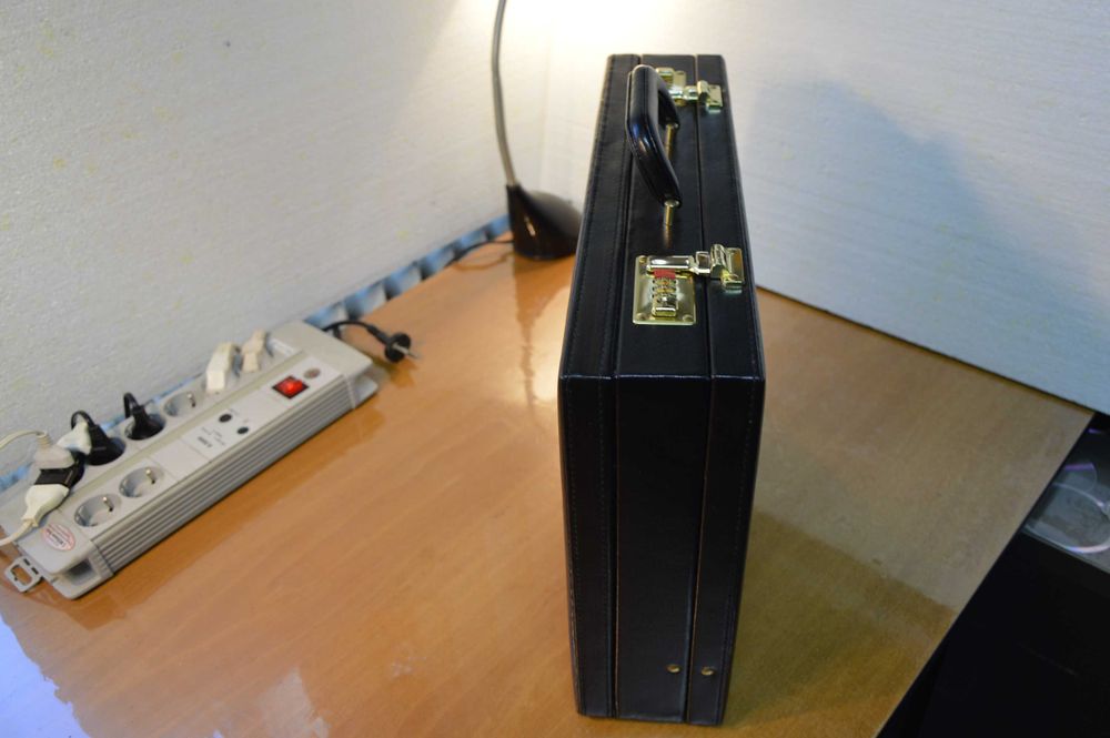 Servieta diplomat(noua-nefolosita)