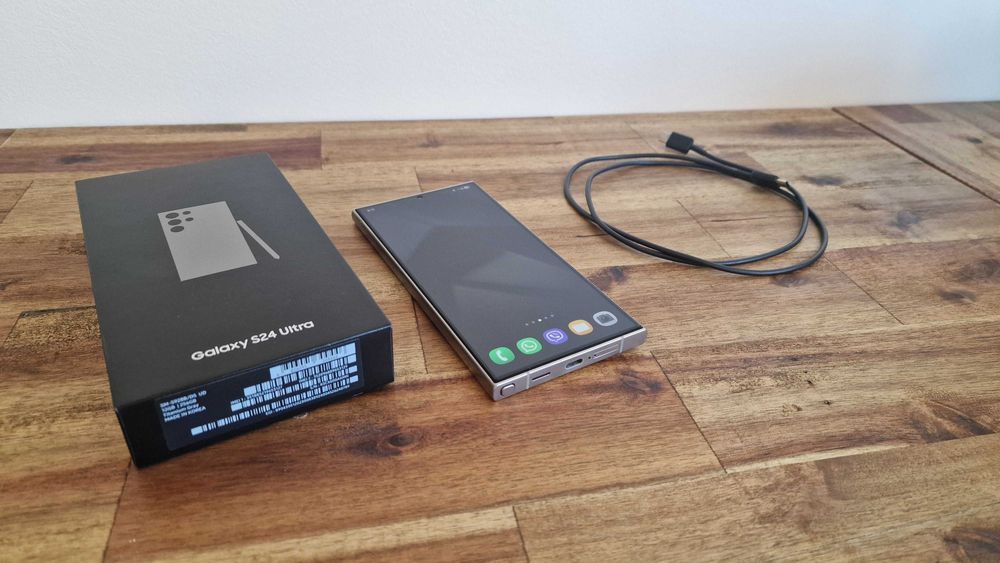Samsung Galaxy S24 ULTRA 256 GB Перфектно състояние