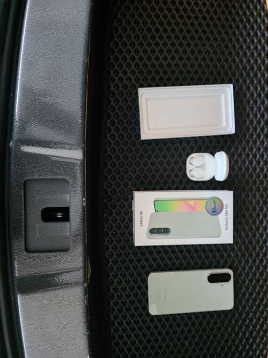 Самсунг а56 состаяние новая