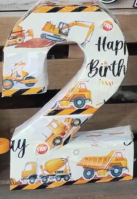 Обемни цифри, букви и всякакви декорации за рожден ден