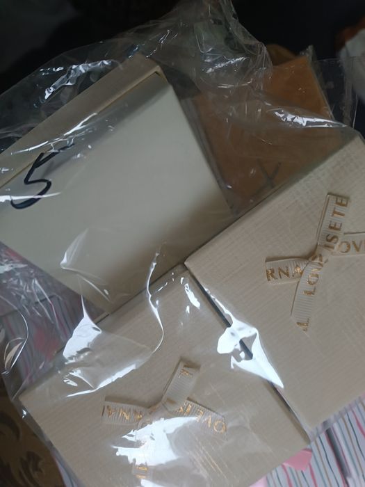 Taqinchoqlar uchun podarochniy karopka va xaltachalar