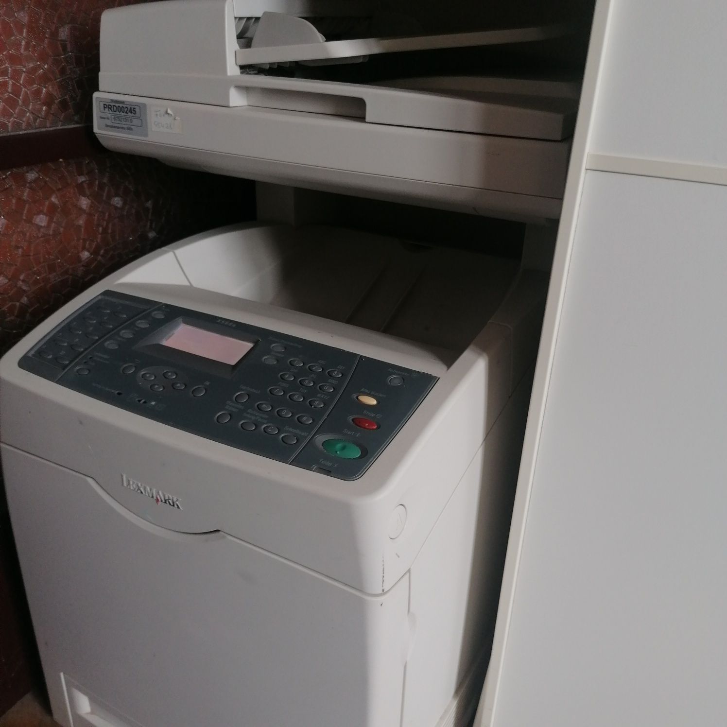 Цветен лазерен принтер Lexmark X560n