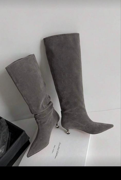 Сиви дамски ботуши