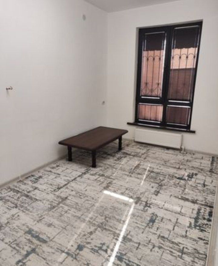 Chinor metrosini yaqinida ijaraga kvartira bor