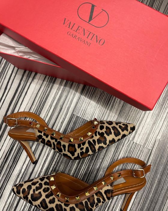 Pantofi-sandale Valentino colecția noua Piele naturală 100%POZE REALE.