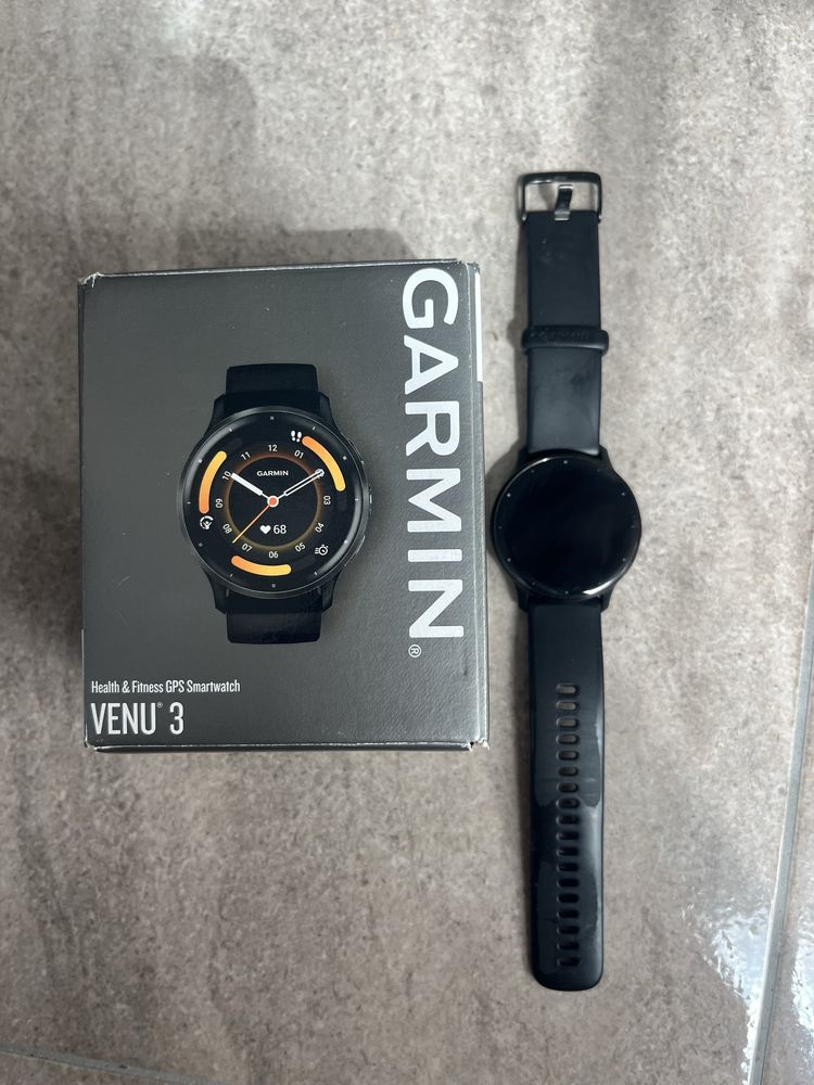 Garmin Venu 3 – почти нов,