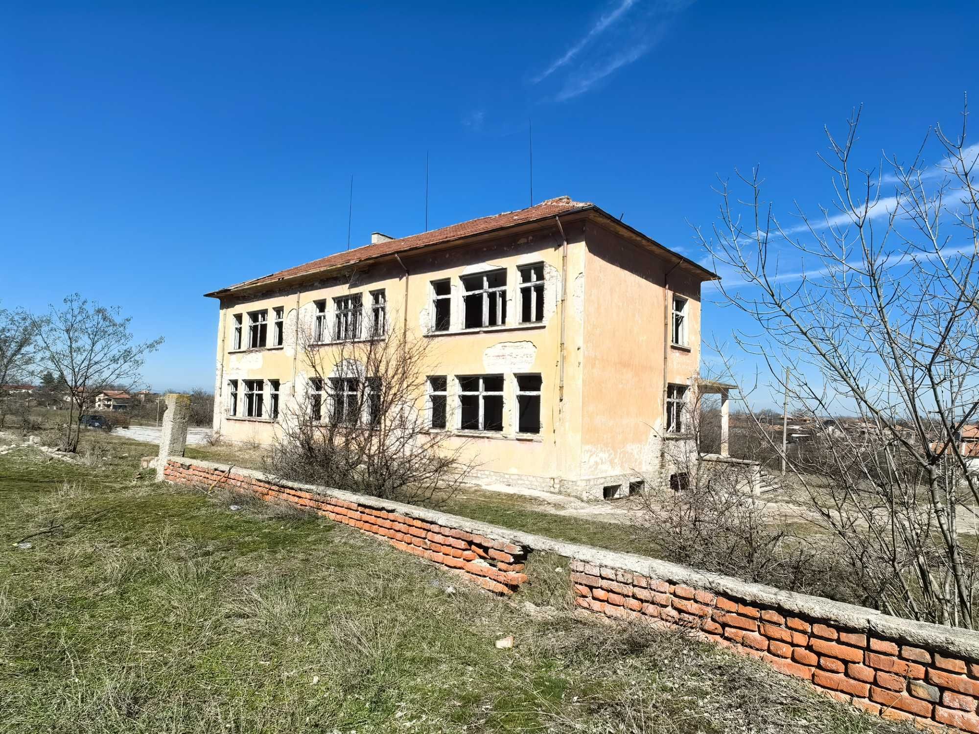 бивше училище в с. Ханово