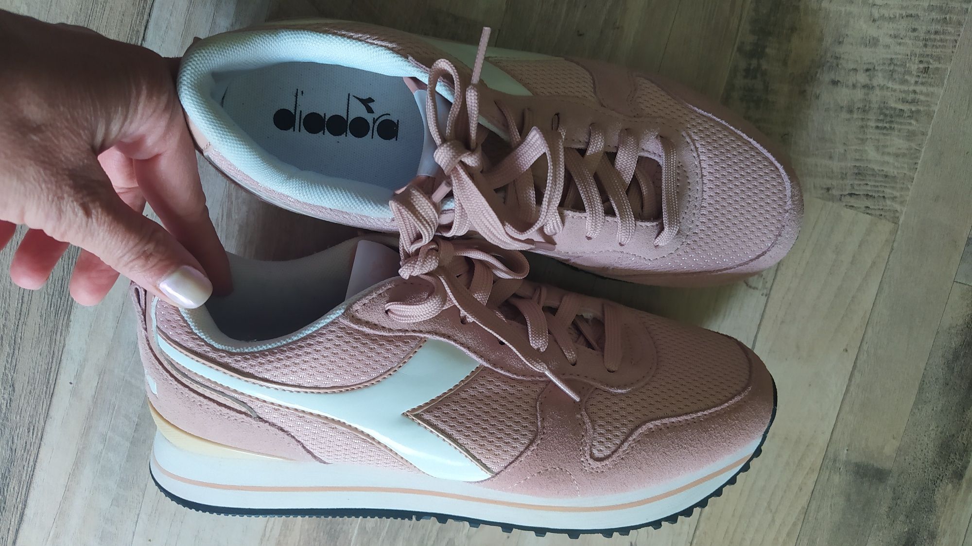 Маратонки Diadora  40 номер