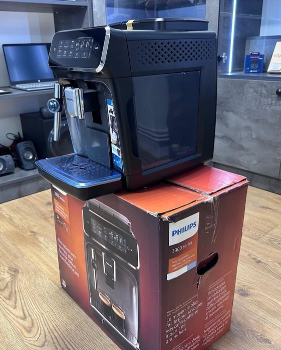 Amanet F28: Espressor automat PHILIPS Seria 3300 EP3329/70 NOU  (N)