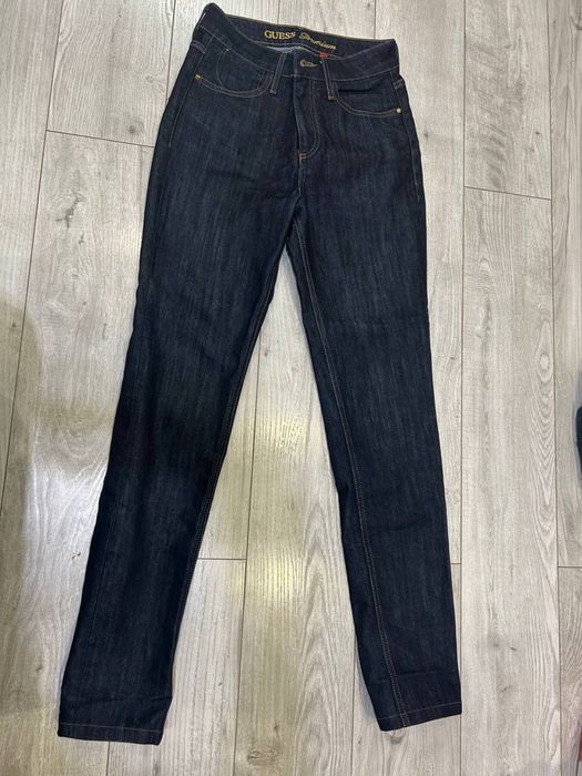 Джинсы guess.