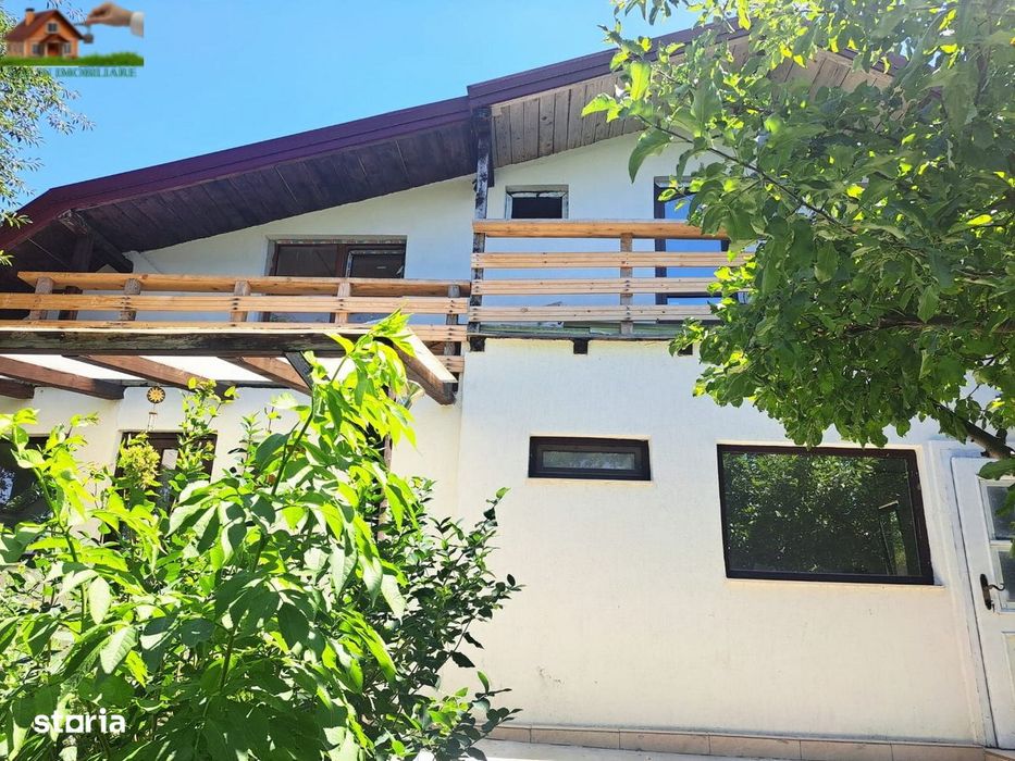 De vanzare Casa intabulata 5 camere 172 mp CURTE 665 mp Carlig Iasi