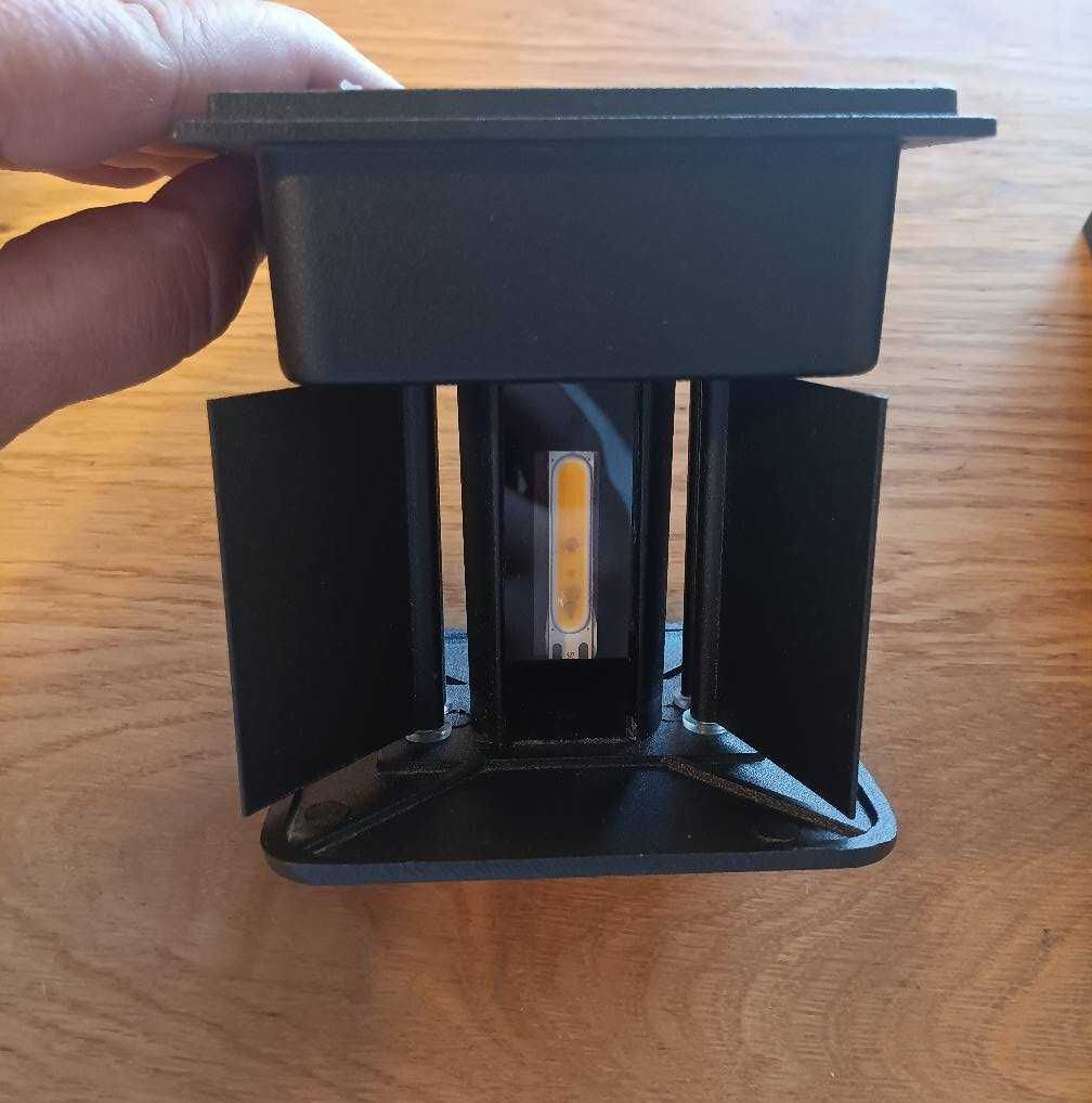 Водоустойчива LED лампа, аплик, 12W IP65, 3000К, черна