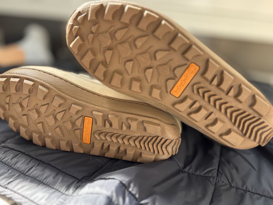 Ghete Timberland marime 37-38 bej , ca noi