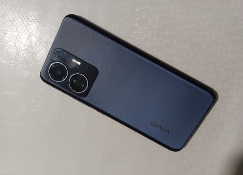 Обменяю телефон vivo y55