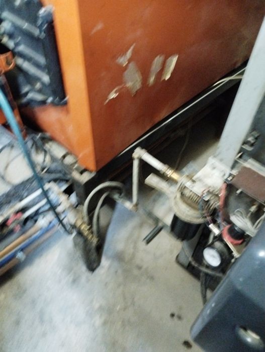 Vând centrala pe ulei 55kw