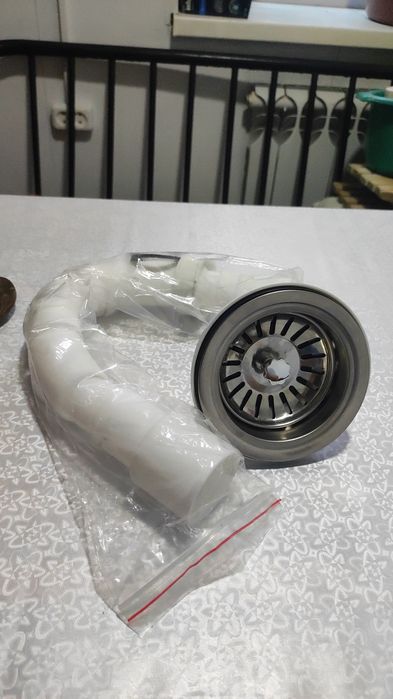 Продам сифон для евро раковины