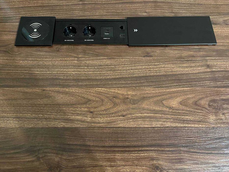 Компьютерный (пиcьменный, рабочий) cтол с регулируемой высoтой