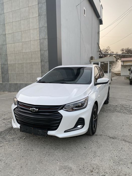 Oniks premer navarot