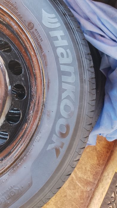 Vând set jante 5x114,3 + anvelope Hankook vara 205/65/R15