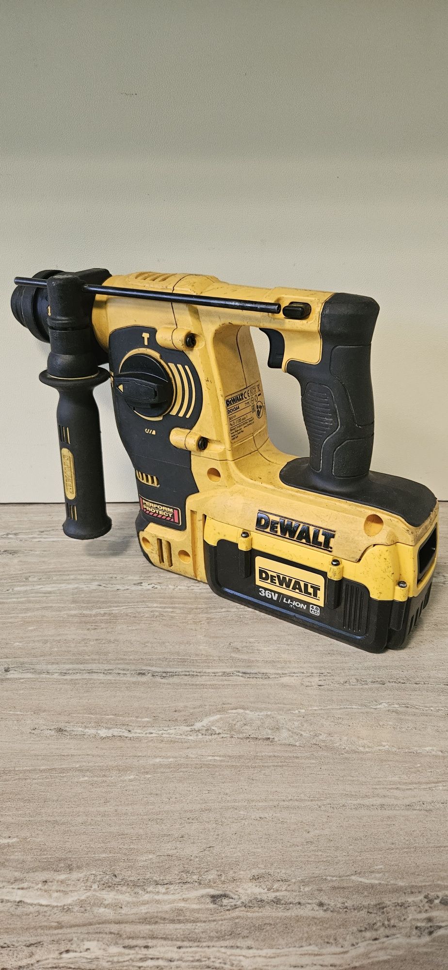 Dewalt Перфоратор DCH364 36V