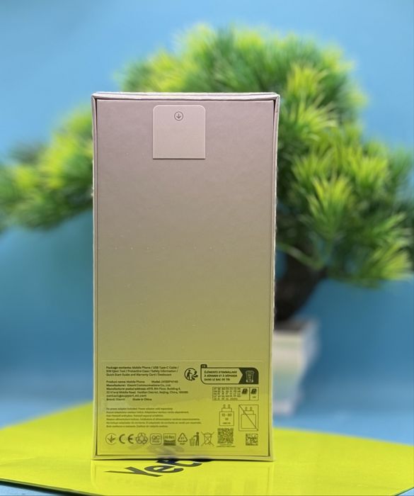 НОВ!!! Xiaomi 15, 12GB, 256GB, White