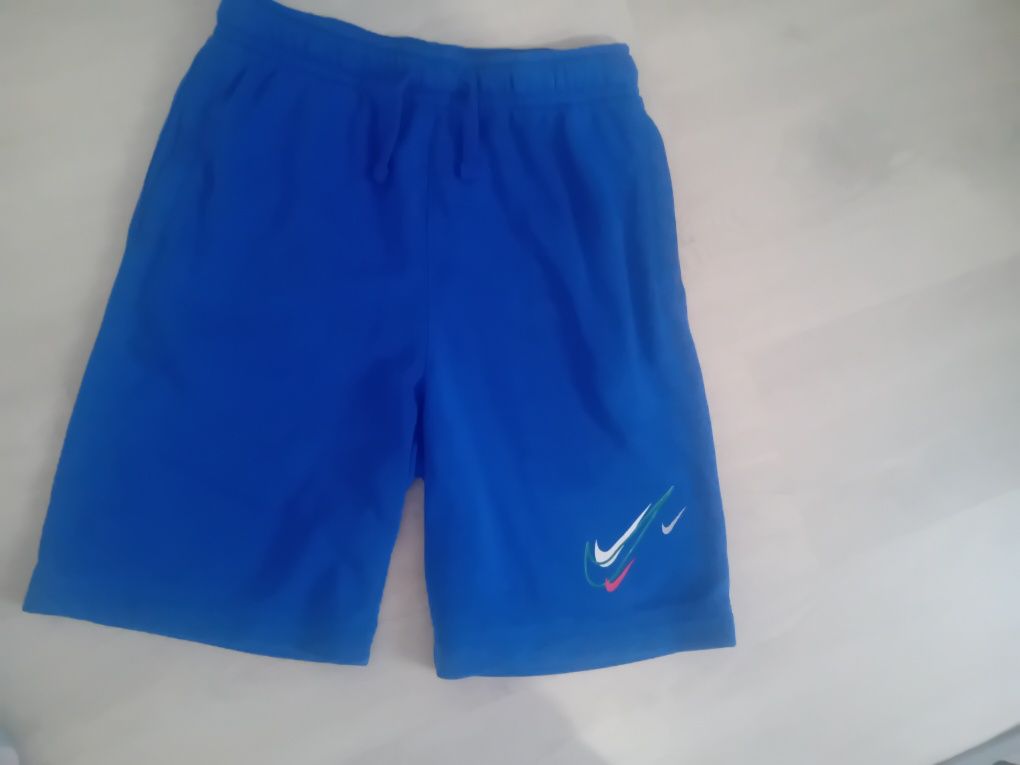 Pantaloni scurti nike