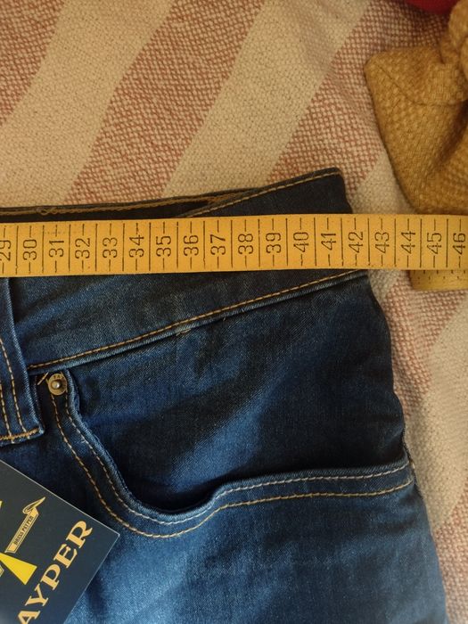 Дамски дънки р-р 48