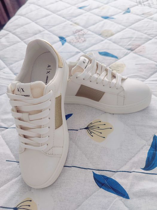 Armani ExchangeXDX027 - Alb / Auriu Pantofii sport casual