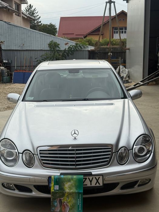 Vând Mercedes-Benz