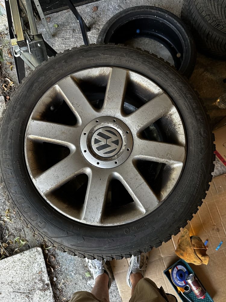 205 55 16 зимни гуми Goodyear ultragrip 9 с джанти 5х112