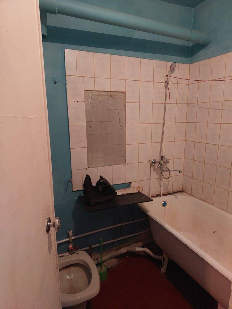 Продаётся 1 ком 4 мкр 18800$