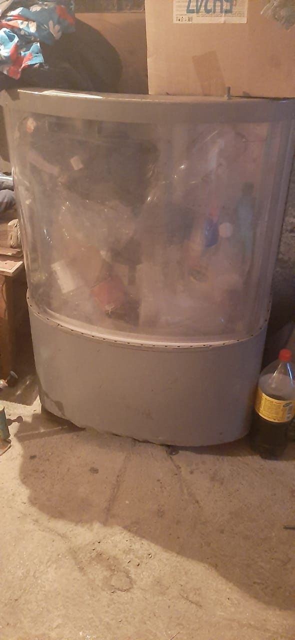 Продам морозильник