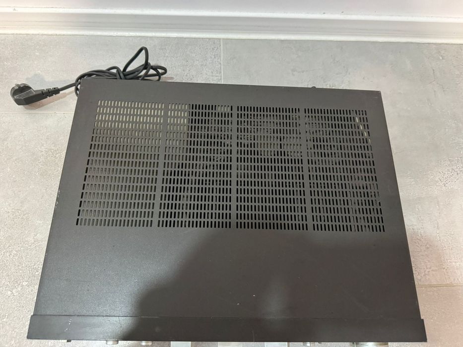 Vand amplificator/statieTECHNICS SU-V7 630W (muzica,casa,sistem audio)