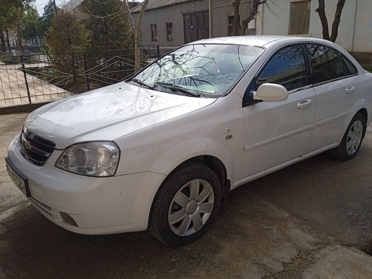 Lacetti 1.8 yili 2011 metan80