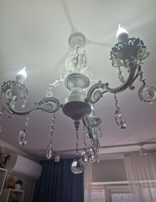 Продам люстру б/у