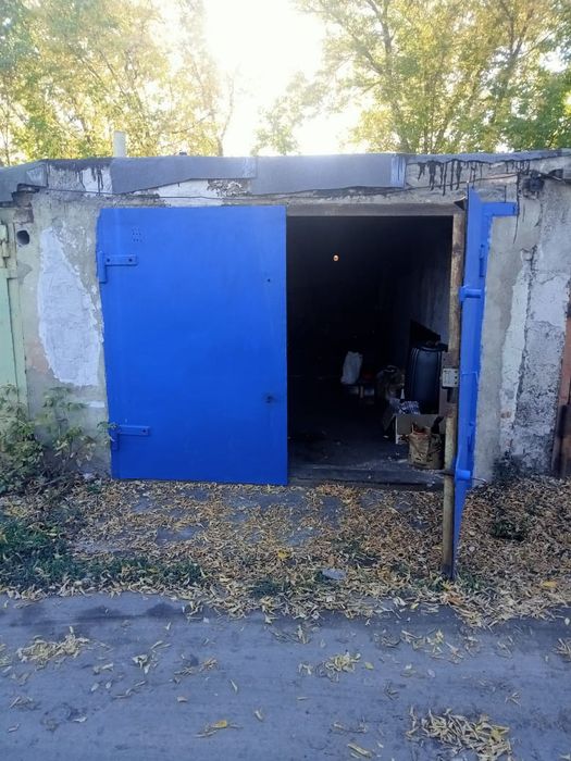 Продам гараж общество за Рулём