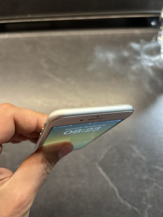 Iphone 8, 256gb, arata excelent