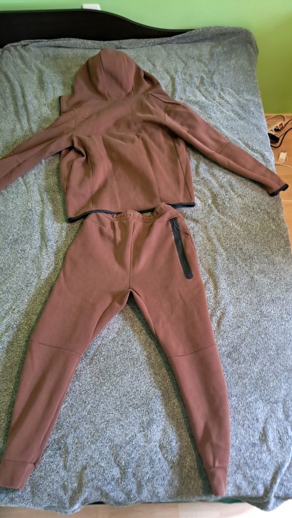 Кафяв Мъжки Nike Tech Fleece Комплект