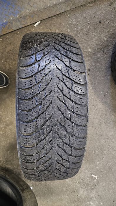 205/60/R16 зимняя Pirell 2штi, Nokian 1шт