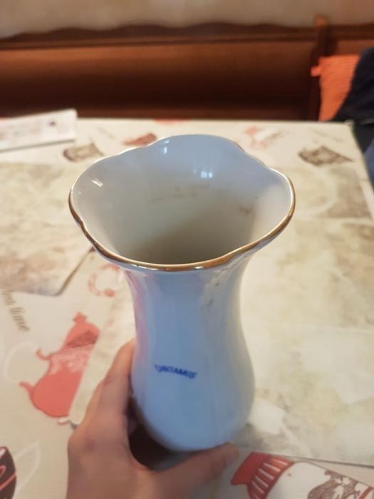 Vaza flori vaza alba vaza portelan alba iulia vaze restaurant
